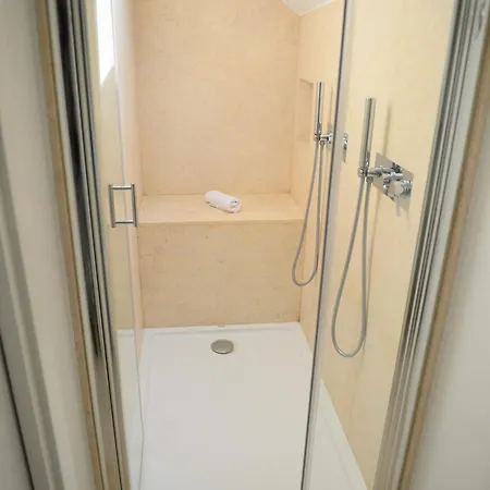 Апартаменти Alfama River View Rooftop