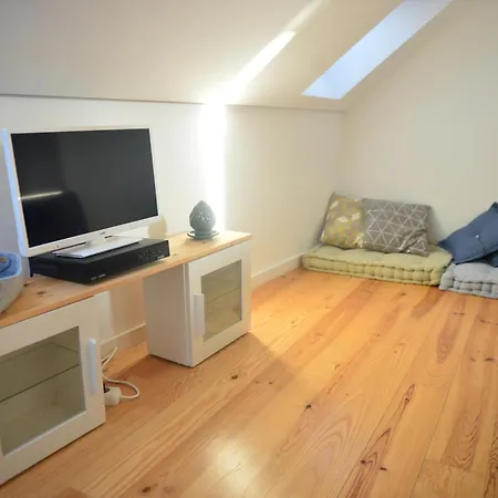 Alfama River View Rooftop Апартаменти Лісабон