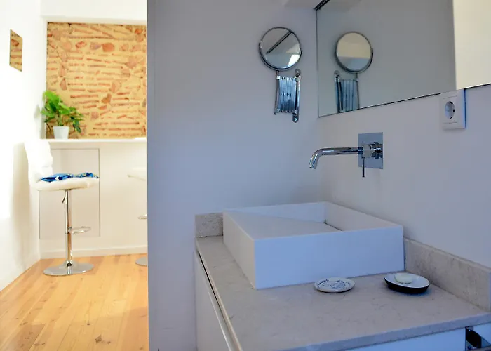 Alfama River View Rooftop *